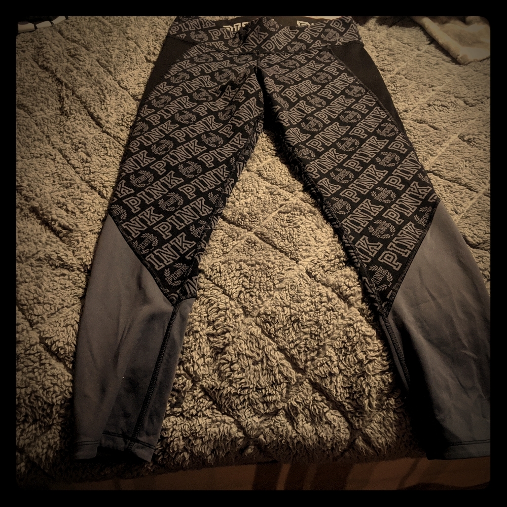 PINK reversible leggings